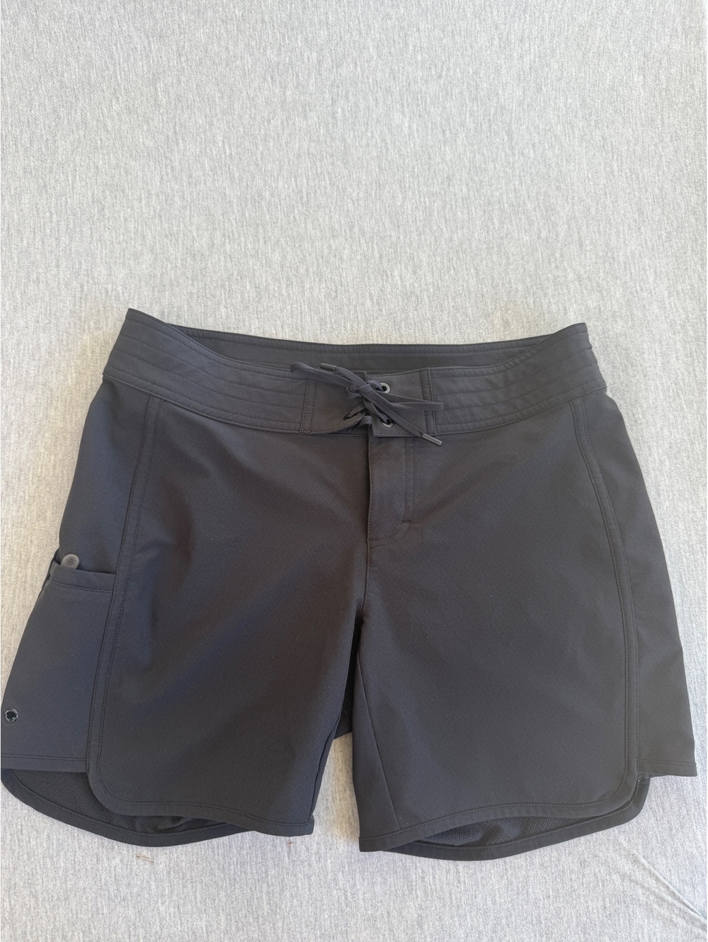 Athleta black Athletic Shorts size 6